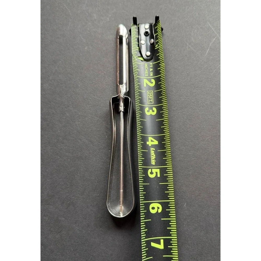 The Pampered Chef Stainless Steel Swivel Vegetable Peeler Silver Made in USA